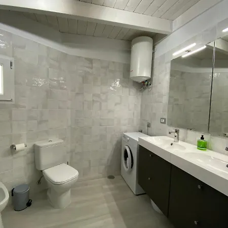 아파트 Bungalow With Private Terrace, New 코스타카르마