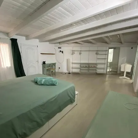 Bungalow With Private Terrace, New *