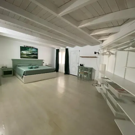 Bungalow With Private Terrace, New